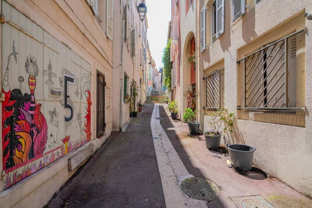 Apartment Le Rooftop Saint Charles Parking Prive Marseilles
